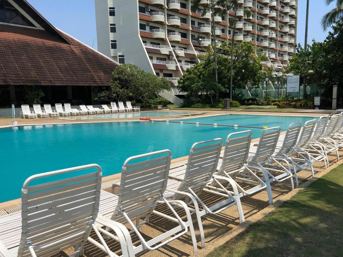 Mieqa@Theregencytanjungtuan Port Dickson Exterior photo
